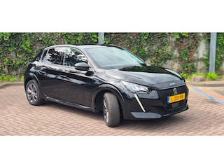 Peugeot 208 EV Allure Pack | 11 KW 3 FASE LADEN | WARMTEPOMP | CAMERA |