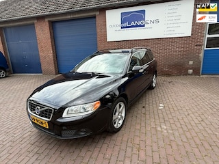 Volvo V70 1.6 T4 Limited Edition Leder, Navi, PDC, Stoelverwarming, Nieuwe Distributie !!
