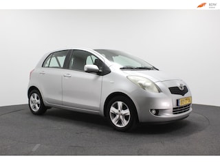 Toyota Yaris 1.3 VVTi Luna | Climate control | Elektrische ramen | Sportvelgen | Parkeersensoren