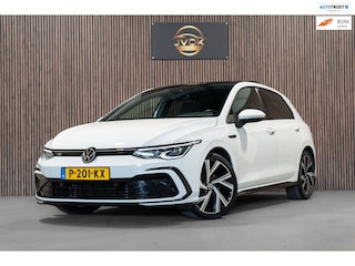 Volkswagen Golf 1.5 eTSI DSG R-Line Pano IQ Camera