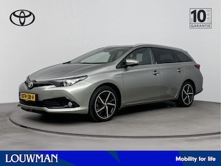 Toyota Auris 1.8 Hybrid Dynamic Ultimate | Stoelverwarming | 17" Lichtmetalen velgen | Navigatie |