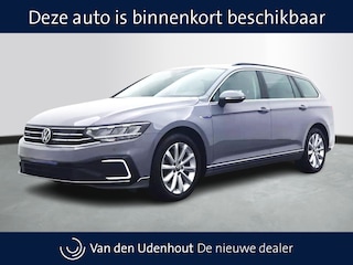 Volkswagen Passat Variant GTE 1.4 TSI eHybrid 218pk PHEV Business / Trekhaak / Travel Assist / Camera
