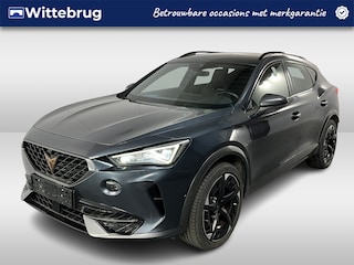 Cupra Formentor 1.4 e-Hybrid VZ Black Edition / AUTOMAAT/ 245 PK/ TREKHAAK/ LEER/ DCC/ ACC/ FULL LINK/ PARK.SENSOR.V+A/ 360 CAMERA/ STUUR+STOELVERWARM./ MEMORY SEAT/ ELEK.ACHTERKLEP/ DODEHOEK/ KEYLESS/ NAVI/ DAB/ CLIMA/ LED/ 19'' LMV