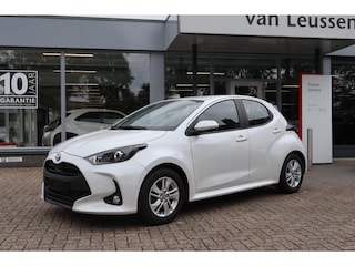 Toyota Yaris 1.5 Hybrid 115 STOELVERW. APPLE/ANDROID LM-VELGEN CLIMA AD-CRUISE