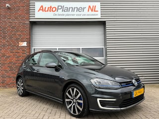 Volkswagen Golf VII 1.4 TSI GTE! Clima! Navi! Pano! PDC!