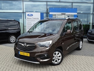 Opel Combo 1.2 Turbo 130pk L1H1 Edition Automaat | 5 persoons | Head-Up | Trekhaak | Blis | Cruise. |