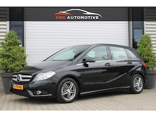 Mercedes-Benz B-klasse 180 Trekhaak | Sportpakket | Stoelverwarming | Sportpakket | Navi | Zitcomfortpakket | Hoge Instap