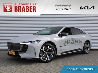 Mazda 6e Takumi Long Range 80 kWh | Stuur-/stoelverwarming + ventilatie | 360 camera | Pano dak | Zwart leer | 19" LM | HUD | LED | Elek. stoelverst. |