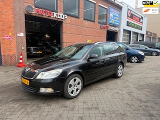 Skoda Octavia Combi 1.2 TSI Elegance DSG Navi Clima Memory