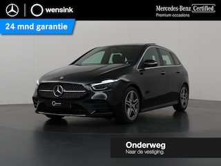 Mercedes-Benz B-klasse 180 Business Solution AMG | Panoramadak | Winter pakket | Memory stoelen | Trekhaak | Parkeercamera | Sfeerverlichting |