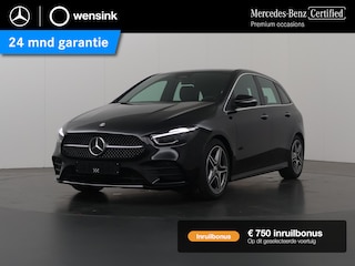Mercedes-Benz B-klasse 180 Star Edition AMG Line | Trekhaak | Panoramadak-schuifdak | Stuurverwarming | Sfeerverlichting
