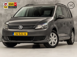 Volkswagen Touran 1.2 TSI Sport 7 Persoons (NAVIGATIE, CLIMATE, GETINT GLAS, SPORTSTOELEN, PARKEERSENSOREN, CRUISE, NIEUWE APK, NIEUWSTAAT)