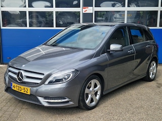 Mercedes-Benz B-klasse 180 Prestige Comfort / Schuif kanteldak / Leder bekleding / Bluetooth / ECC / Parkeersensoren / NL auto