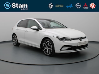 Volkswagen Golf eTSI R-Line 150pk Camera | Adapt. Cruise | Parkeersens. v+a | Stoelverw. | Trekhaak elektrisch.