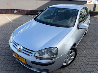 Volkswagen Golf 1.6 FSI Sportline*NEW-APK*Airco*Cruise*Elkt-Ramen*Velgen*C-D-Afstan