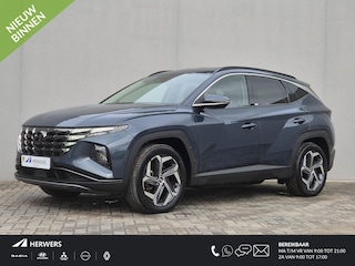 Hyundai Tucson 1.6 T-GDI PHEV Comfort 4WD / Fabrieksgarantie tot 02-2027 / Dealer onderhouden / Stuur- & Stoelverwarming / Trekgewicht 1350 kg / Achteruitrijcamera / Adaptief cruise control / Apple Carplay Android Auto / Draadloze telefoon lader / Keyless Entry/Start /