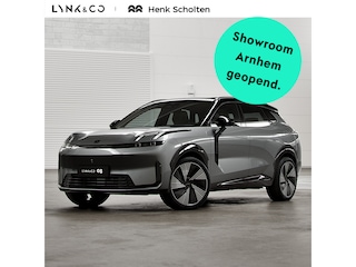 Lynk & Co 08 1.5 More | 200km Hybride | Stoelmassage, Verwarming en Ventilatie | Panoramadak | Matrix LED | Harman Kardon | 360° Camera | Getint glas | Bestuurdersstoel met geheugen | Sfeerverlichting | Apple Carplay | Dodehoekassistent | Adaptive Cruise Contol
