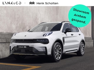 Lynk & Co 01 1.5 Core | Achteruitrijcamera | LED Koplampen | Adaptieve Cruise Control | Stoelverwarming | Apple Carplay/Android Auto | Navigatie | Climate Control