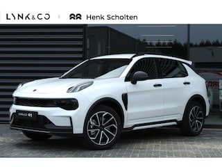 Lynk & Co 01 1.5 Core | Achteruitrijcamera | LED Koplampen | Adaptieve Cruise Control | Stoelverwarming | Apple Carplay/Android Auto | Navigatie | Climate Control