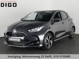 Toyota Yaris 1.5 HYBRID DYNAMIC PACK GARANTIE 2035 !! BIJNA NIEUW. CAMERA. APPEL/ANDROID/ ADAPTIVE