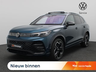 Volkswagen Tiguan 1.5 eHybrid R-Line Edition 204PK DSG Panoramadak, Trekhaak, Black Style, Head-Up Display, 360gr. Camera, Harman Kardon, 20" LM Velgen, Elektr. Achterklep
