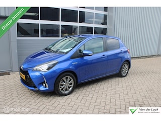 Toyota Yaris 1.5 Hybrid Dynamic | Trekhaak | Sportvelgen | Navigatie | NL Auto Boekjes.