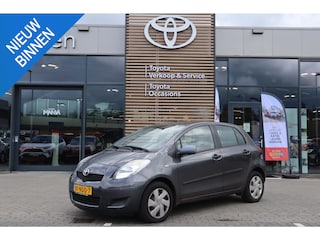 Toyota Yaris 1.3 VVT-i COMFORT 5-DEURS AIRCO TREKHAAK METALLIC-LAK NL-AUTO