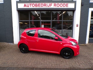 Toyota Aygo 1.0 VVT-i Dynamic AIRCO, 2 EIGENAAR,NIEUWE APK !!!
