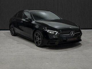 Mercedes-Benz A-klasse 200 Launch Edition AMG / Camera / CarPlay / Cruise / PDC