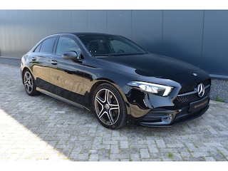 Mercedes-Benz A-klasse 200 Launch Edition AMG / Camera / CarPlay / Cruise / PDC