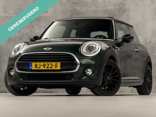 Mini Cooper 1.5 Sport Automaat (PANORAMADAK, JCW PACK, NAVIGATIE, CLIMATE, ZWART HEMEL, SPORTSTOELEN, PARKEERSENSOREN, CRUISE, NIEUWE APK, NIEUWSTAAT)