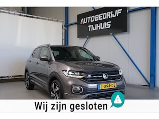 Volkswagen T-Cross 1.0 TSI Style Business 2x R-Line Automaat - Airco, Cruise, Virtueel display, Camera, Carplay, Trekhaak.