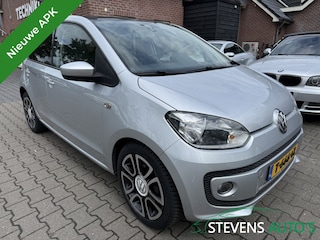 Volkswagen Up 1.0 high up! 75PK NIEUWE APK / SCHUIF.KANTELDAK / STOELVERW. / C