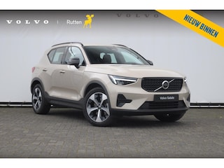 Volvo XC40 211PK Automaat B4 Plus Dark / Trekhaak / Navigatie / Adaptive Cruise / Harman Kardon / Stuur- & Stoelverwarming / Elektrische achterklep / Achteruitrijcamera / Elektrische stoelverst. met geheugen