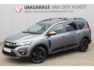Dacia Jogger 1.0-110pk TCe 110 Extreme+ 7-zitter ! Zeer nette en erg praktische Dacia ! Autm. airco, metallic lak, stoelverwarming, LM wielen+all season banden, cruise control, pdc v+a, dodehoek assistent, camera, navigatie, telefoonvoorb.,  etc.