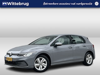 Volkswagen Golf 1.5 TSI Life / App connect / Parkeersensoren V+A / Stoelverwarming / Lichtmetaal 16 inch /