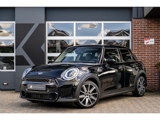 Mini Mini 5-Deurs Classic Trim | Sportstoel | Camera | Stoel/Stuurverw. | Comfort Access | Navi | 17' Inch