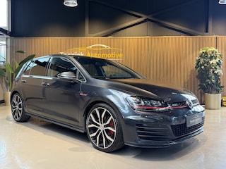 Volkswagen Golf 2.0 TSI GTI Automaat | Navigatie | cruise control | climate control | LMG 17 |