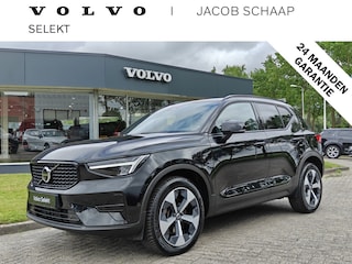 Volvo XC40 B3 180PK Plus Dark | H&K | Elektr. Stoelen | verw. Voorstoelen | ACC | 19''