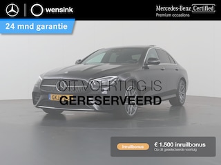 Mercedes-Benz E-klasse 300 e AMG Line | Panoramadak | Burmester | Trekhaak | Widescreen | Sfeerverlichting | Stoelverwarming |