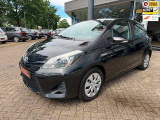 Toyota Yaris 1.5 Full Hybrid Aspiration, Automaat, Camera, etc