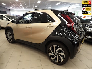 Toyota Aygo 1.0 VVT-i S-CVT Pulse EERSTE EIGENAAR NIEUW GELEVERD VOLLEDIG ONDERHOUDEN INCL AFLEVERING EN BOVAG GARANTIE