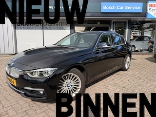 BMW 318i Luxury Edition | stoelverwarming | Automaat | Leer
