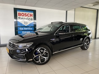 Volkswagen Passat Variant 1.4 TSI PHEV GTE Business Panodak /Trekhaak /Leer /Virtual cockpit/stoel-stuur verwarming