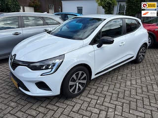 Renault Clio 1.0 TCe 90 Equilibre *navigatie +parkeersensor / komt 4-6 binnen!*