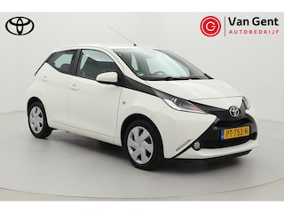 Toyota Aygo 1.0 VVT-i x-play | Navigatie | Airco | Camera | Bluetooth