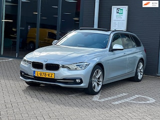 BMW 3-serie Touring 320i High Executive/M-PAKKET/PANO-DAK/NAVI/XENON/NETTE STAAT!!