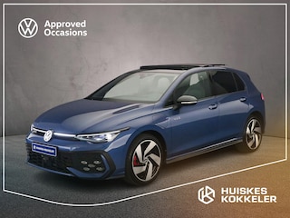 Volkswagen Golf GTE 1.5 TSI eHybrid 272pk DSG Automaat Trekhaak, Panoramadak, Black Style, Adaptive cruise control, Lederen bekleding, LED matrix koplampen
