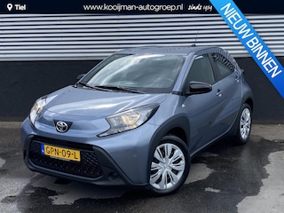 Toyota Aygo 1.0 VVT-i MT Play Navigatie Apple CarPlay/Android Auto, achteruitrij camera, Nederlandse auto, adaptieve cruise control