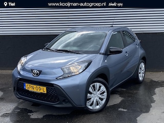 Toyota Aygo 1.0 VVT-i MT Play Navigatie Apple CarPlay/Android Auto, achteruitrij camera, Nederlandse auto, adaptieve cruise control